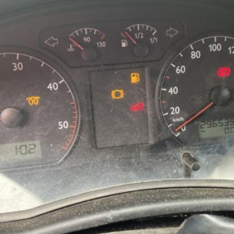 Cremaillere assistee VOLKSWAGEN POLO 4 Photo n°10