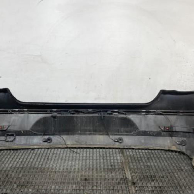 Pare choc arriere VOLKSWAGEN PASSAT 5 Photo n°1