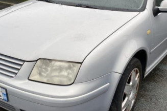 Pare choc avant VOLKSWAGEN BORA