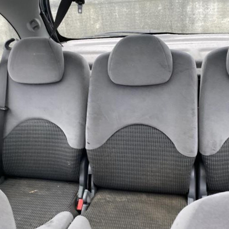 Pare choc avant CITROEN XSARA PICASSO Photo n°15