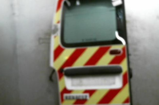Porte de coffre gauche RENAULT MASTER 2 Photo n°1