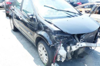 Pare choc arriere RENAULT CLIO 3