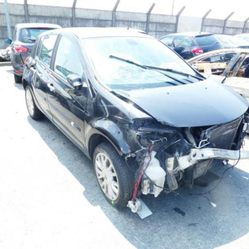 Pare choc arriere RENAULT CLIO 3 Photo n°5