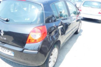 Pare choc arriere RENAULT CLIO 3