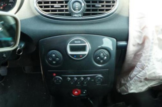 Pare choc arriere RENAULT CLIO 3