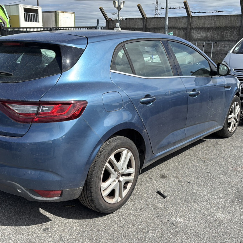 RENAULT MEGANE 4 PHASE 1 1.5 BLUE DCI - 8V TURBO Photo n°3