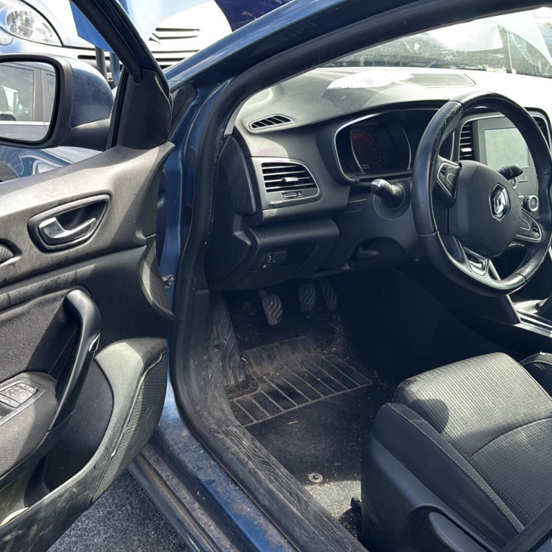 RENAULT MEGANE 4 PHASE 1 1.5 BLUE DCI - 8V TURBO Photo n°10