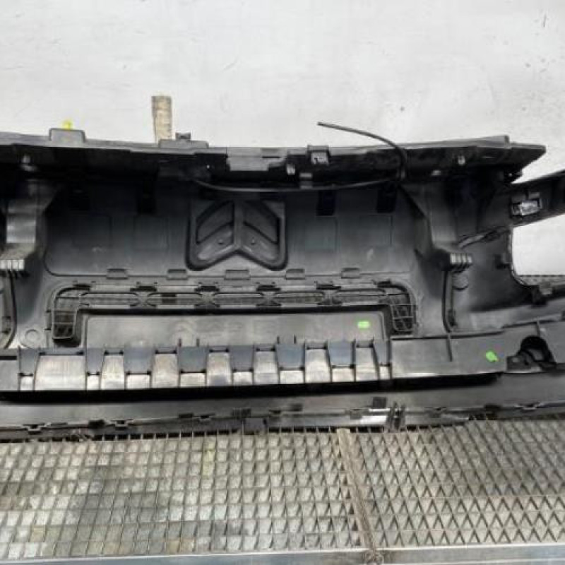 Pare choc avant CITROEN C4 CACTUS Photo n°6