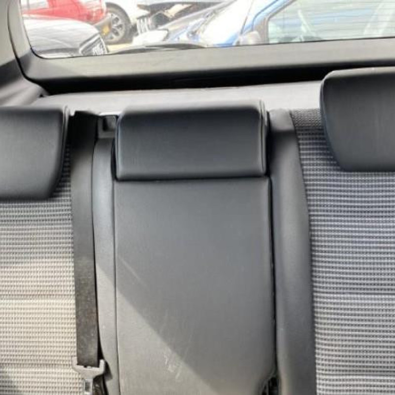 Pare choc avant MERCEDES CLASSE B 245 Photo n°19