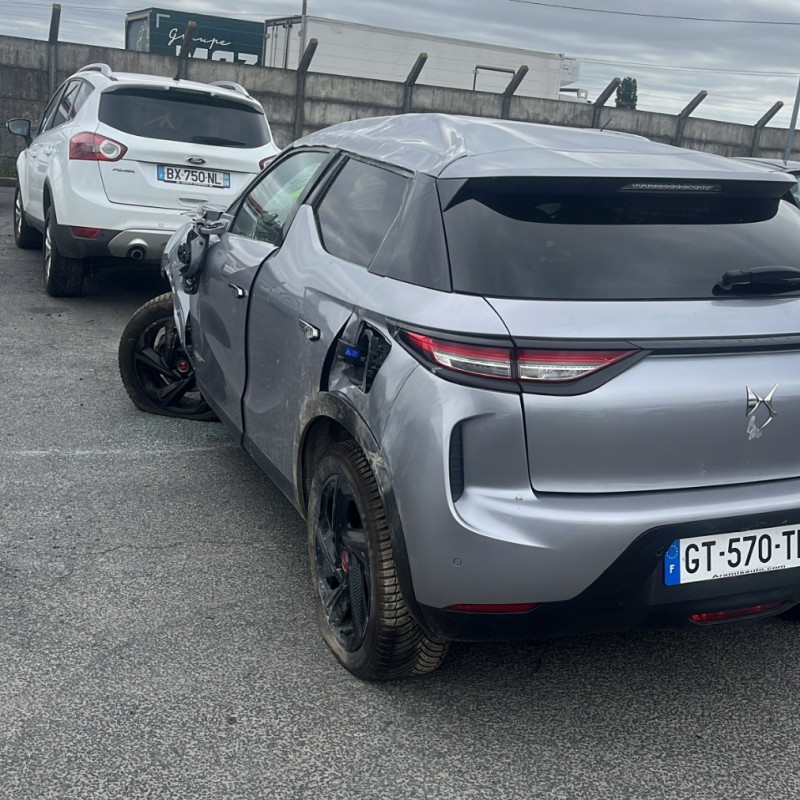 DS DS3 CROSSBACK 1.5 BLUE HDI - 16V TURBO Photo n°4