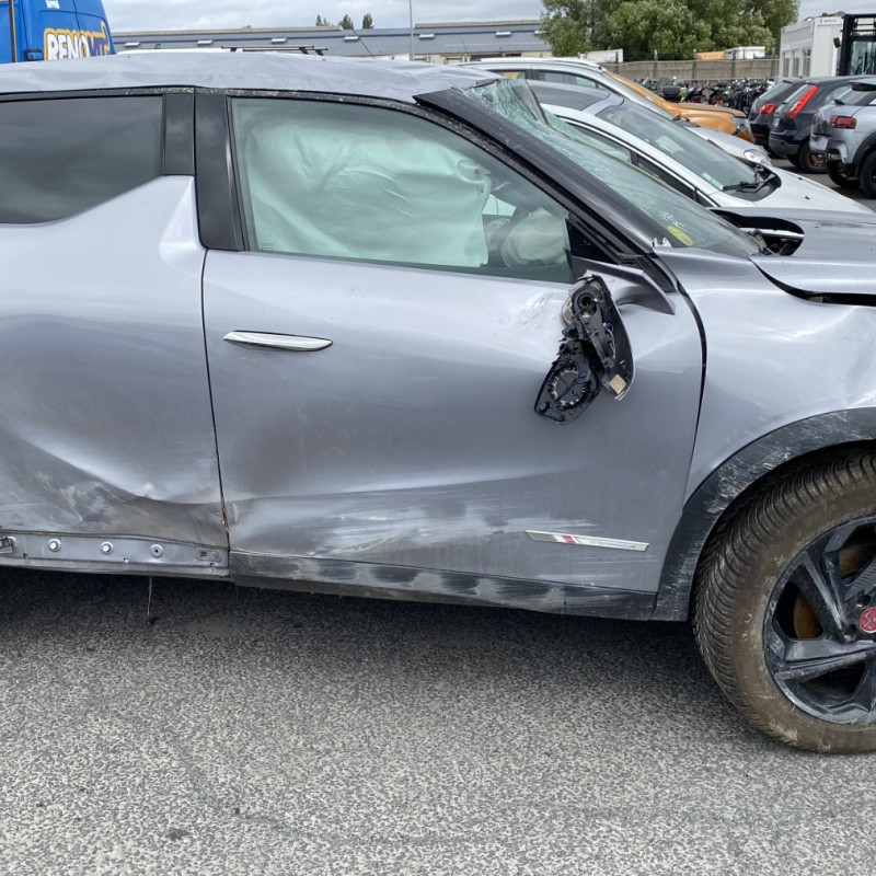 DS DS3 CROSSBACK 1.5 BLUE HDI - 16V TURBO Photo n°22