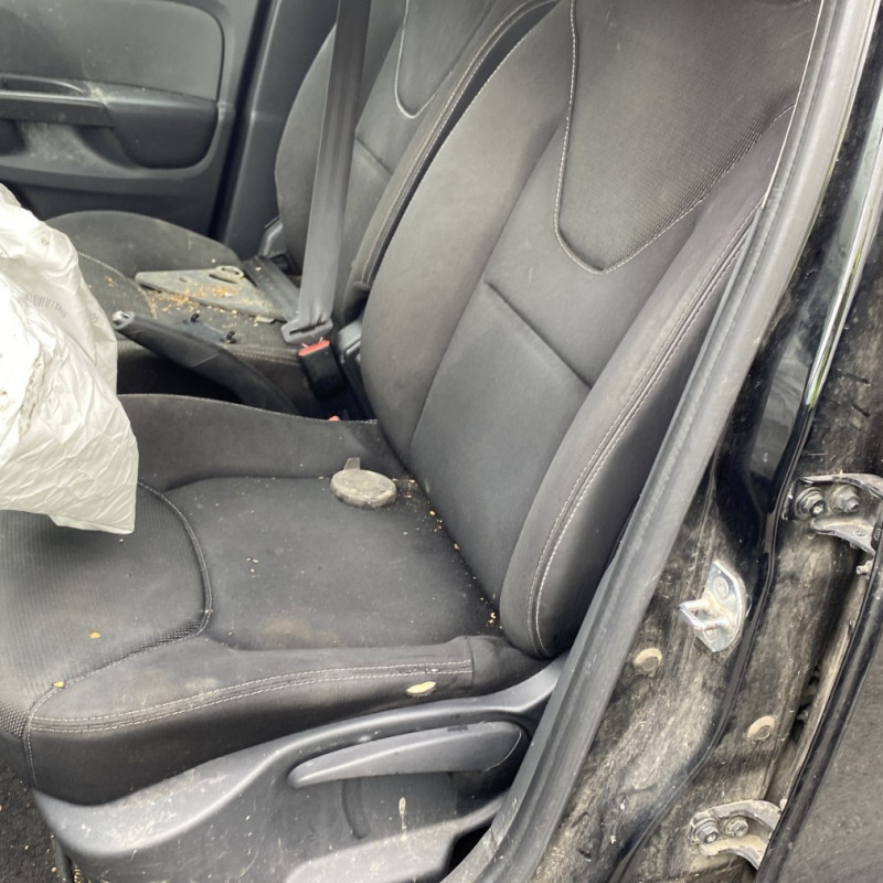 RENAULT CLIO 4 PHASE 1 BREAK 1.5 DCI - 8V TURBO Photo n°11