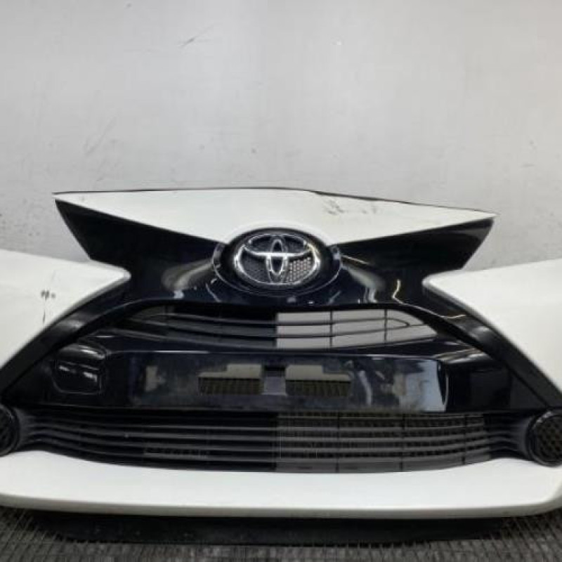 Pare choc avant TOYOTA AYGO 2 Photo n°5