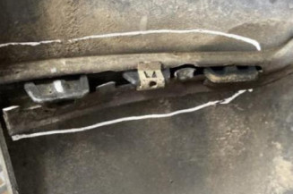 Pare choc avant PEUGEOT 2008 1