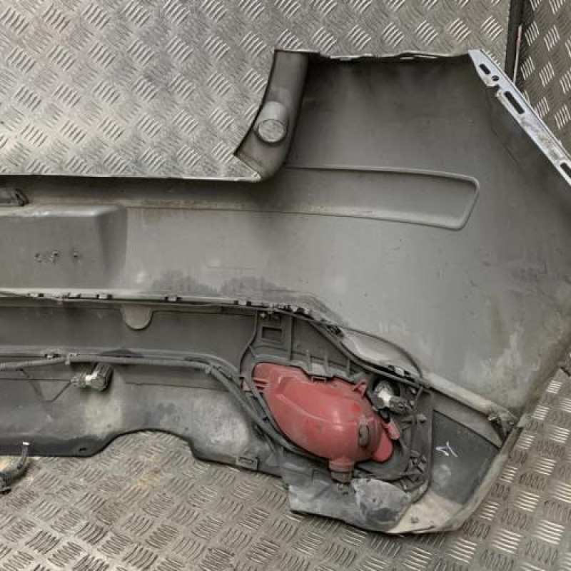 Pare choc arriere CITROEN C4 1 Photo n°8