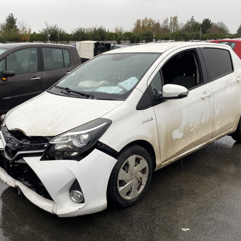 TOYOTA YARIS 3 PHASE 2 1.5i - 16V HYBRID Photo n°1