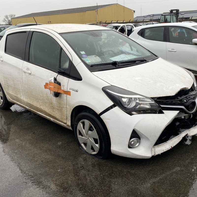 TOYOTA YARIS 3 PHASE 2 1.5i - 16V HYBRID Photo n°2