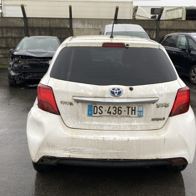 TOYOTA YARIS 3 PHASE 2 1.5i - 16V HYBRID Photo n°5