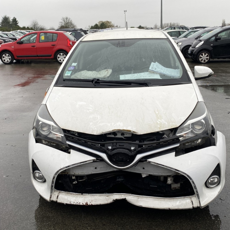 TOYOTA YARIS 3 PHASE 2 1.5i - 16V HYBRID Photo n°6