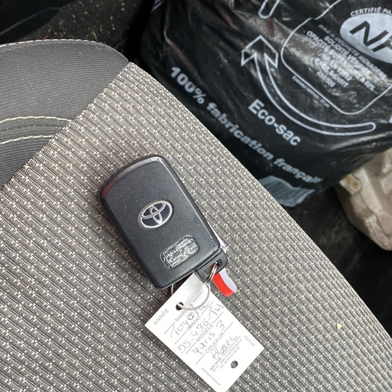 TOYOTA YARIS 3 PHASE 2 1.5i - 16V HYBRID Photo n°10