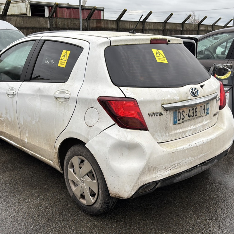 TOYOTA YARIS 3 PHASE 2 1.5i - 16V HYBRID Photo n°14
