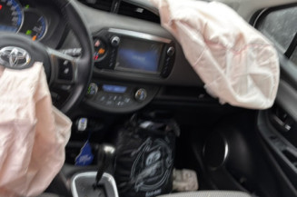 TOYOTA YARIS 3 PHASE 2 1.5i - 16V HYBRID