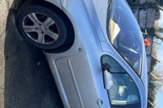 Pare choc avant PEUGEOT 307