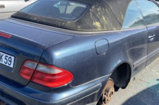 Aile avant droit MERCEDES CLASSE CLK 208