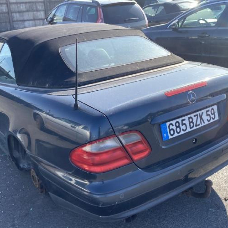 Aile avant droit MERCEDES CLASSE CLK 208 Photo n°11