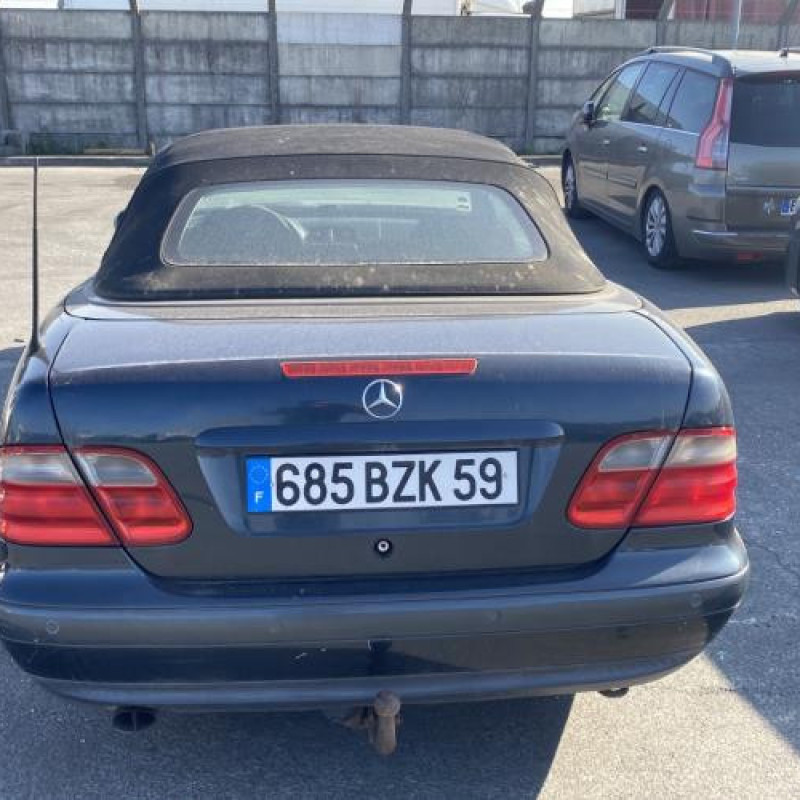 Aile avant droit MERCEDES CLASSE CLK 208 Photo n°12
