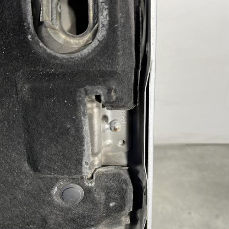Capot MERCEDES CLASSE C 203 Photo n°9