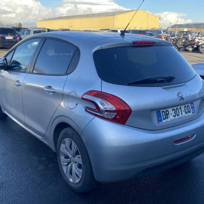 Retroviseur gauche PEUGEOT 208 1 Photo n°4