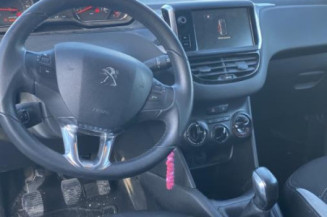 Retroviseur gauche PEUGEOT 208 1