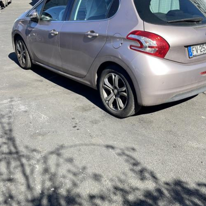Retroviseur droit PEUGEOT 208 1 Photo n°9