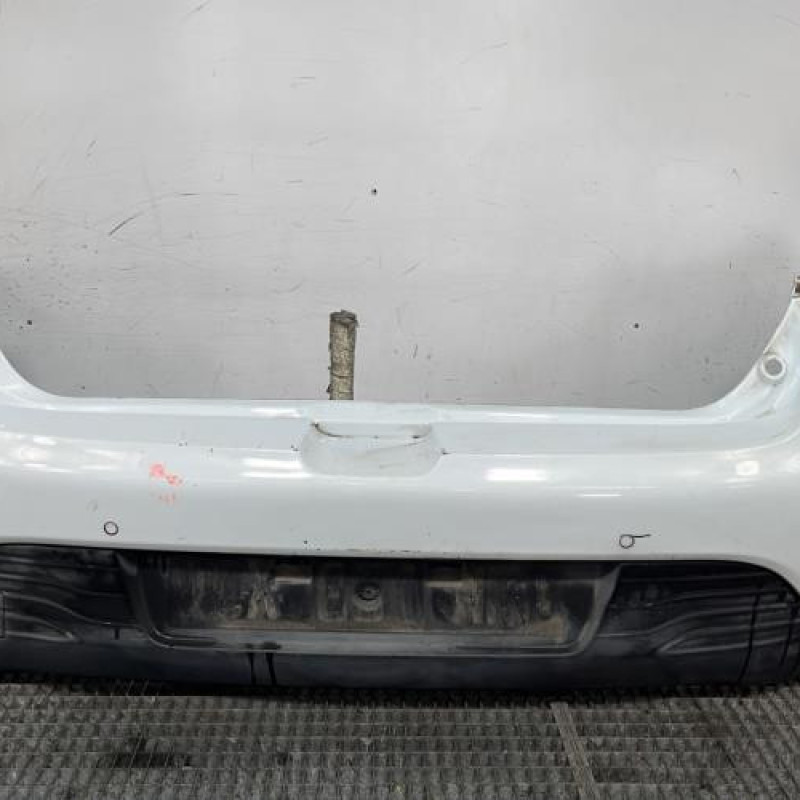 Pare choc arriere RENAULT CLIO 4 Photo n°1