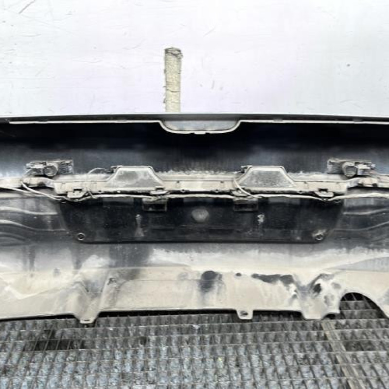 Pare choc arriere RENAULT CLIO 4 Photo n°6