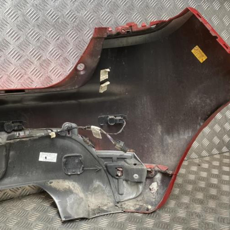 Pare choc arriere RENAULT CLIO 4 Photo n°4