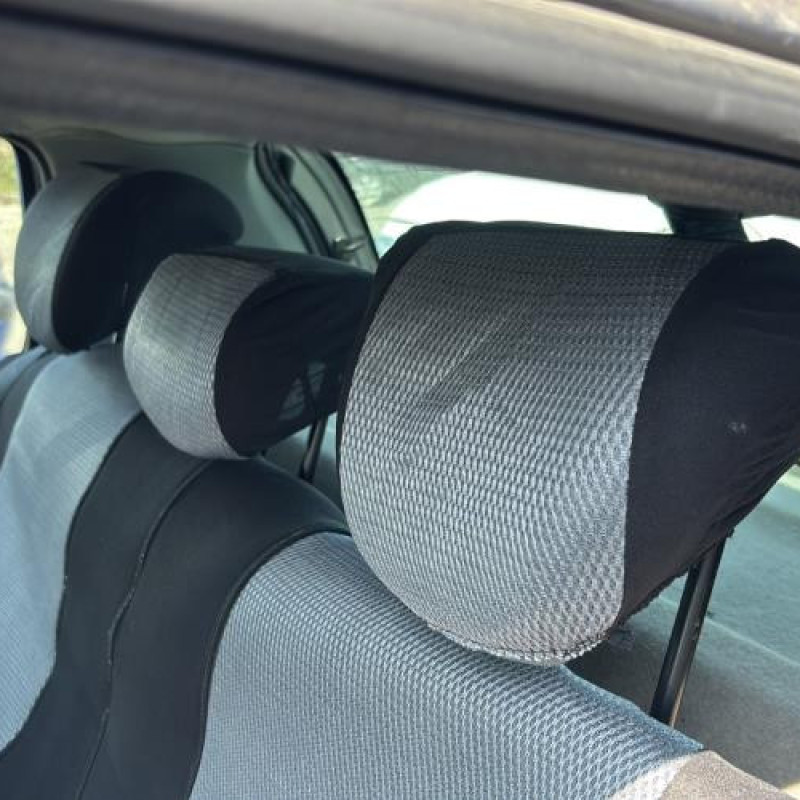 Porte avant droit RENAULT CLIO 2 Photo n°17