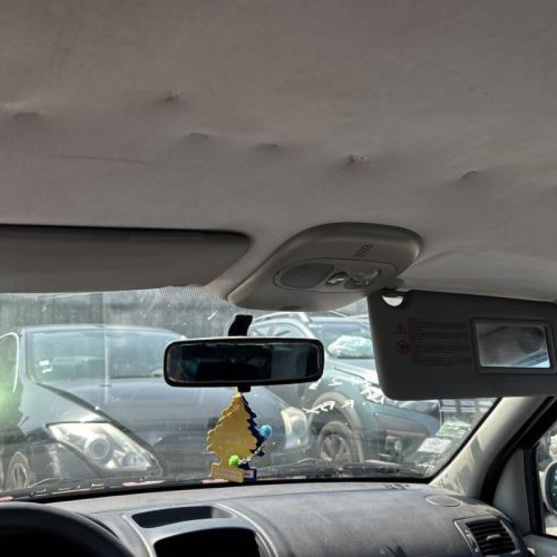 Porte avant droit RENAULT CLIO 2 Photo n°19