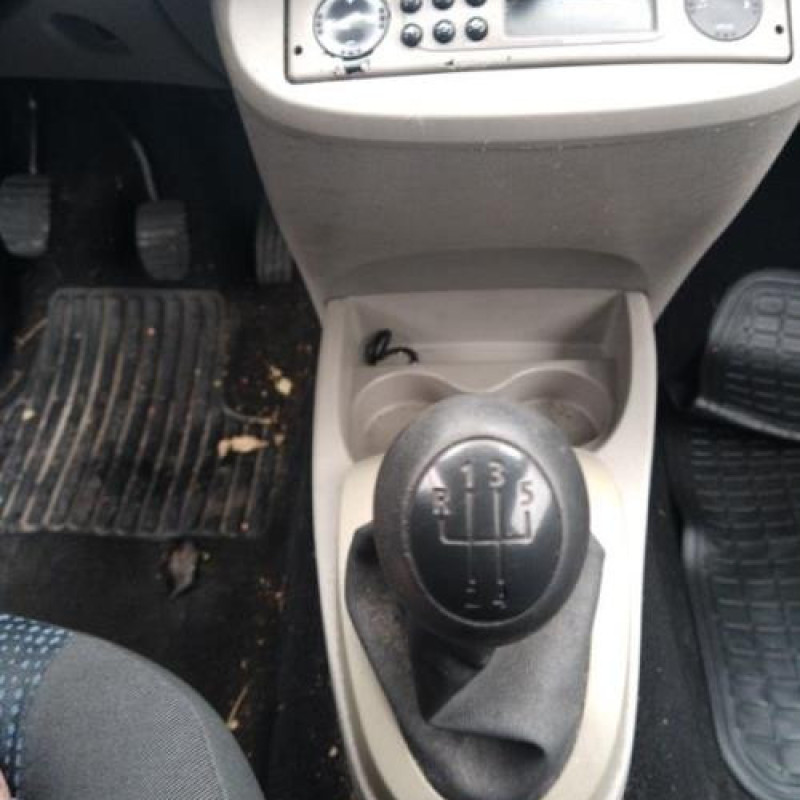 Pare choc avant RENAULT TWINGO 2 Photo n°10