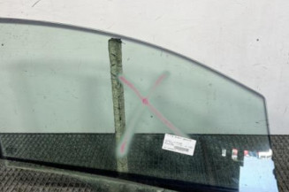 Vitre avant gauche PEUGEOT 207