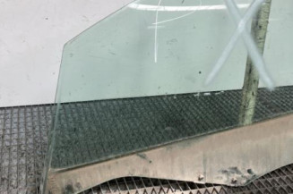 Vitre avant gauche RENAULT CLIO 4