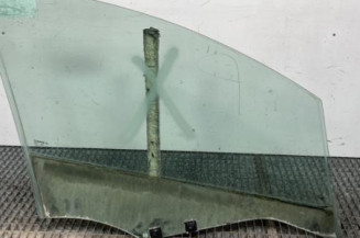 Vitre avant gauche RENAULT CLIO 4