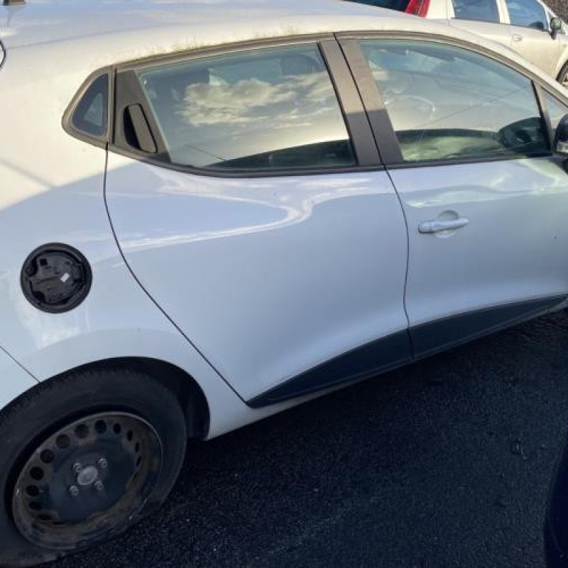 Vitre avant gauche RENAULT CLIO 4 Photo n°12