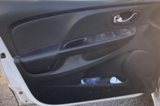 Vitre avant gauche RENAULT CLIO 4