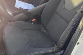Vitre avant gauche RENAULT CLIO 4