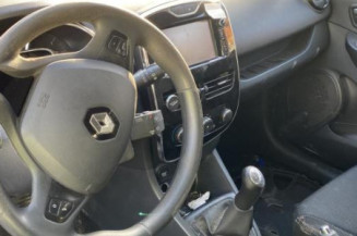 Vitre avant gauche RENAULT CLIO 4