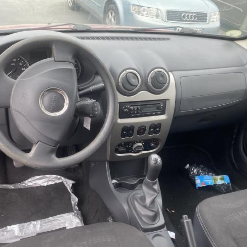 Vitre arriere droit DACIA SANDERO 1 Photo n°19