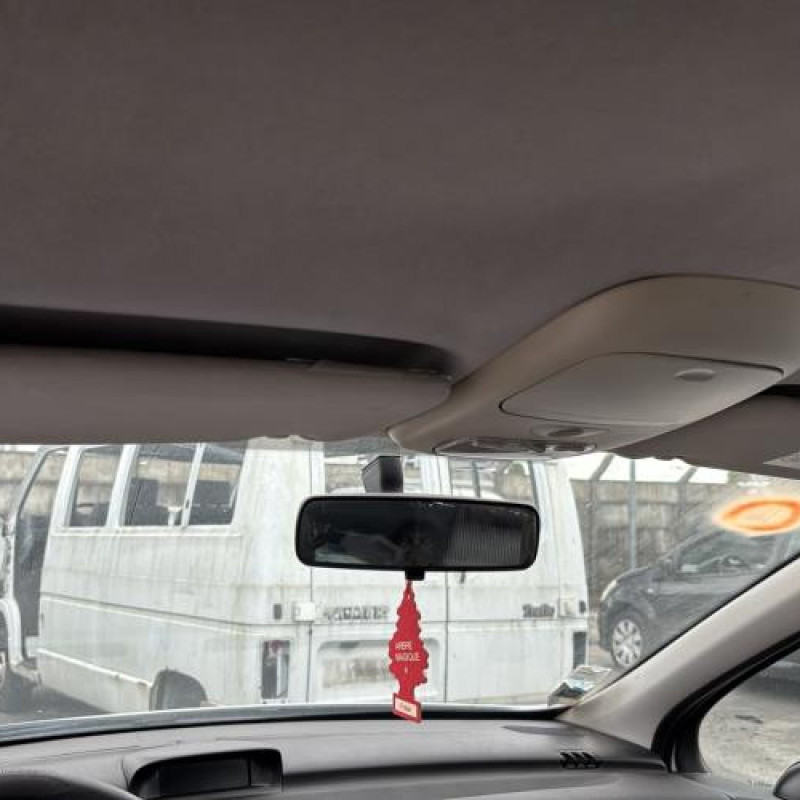 Vitre arriere droit PEUGEOT 307 Photo n°17