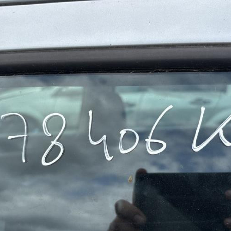 Vitre arriere droit PEUGEOT 307 Photo n°19